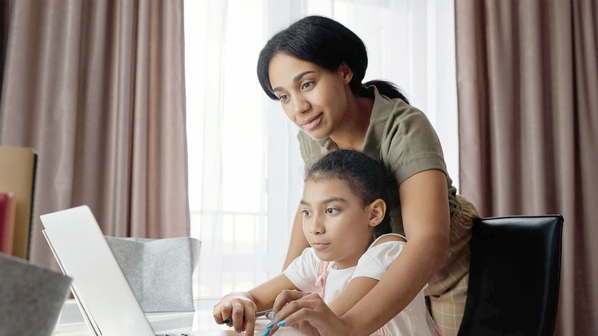 Kindergarten & Nursery Teacher's Training Institute, Diploma & Advanced Diploma in Montessori Kindergarten &Nursery Teachers Training, Diploma in MontessoriTeachers Training, Diploma in Kindergarten &Nursery Teachers Training, Ayanavaram, Chennai.